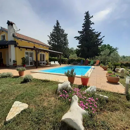 Casa vacanze Paco *