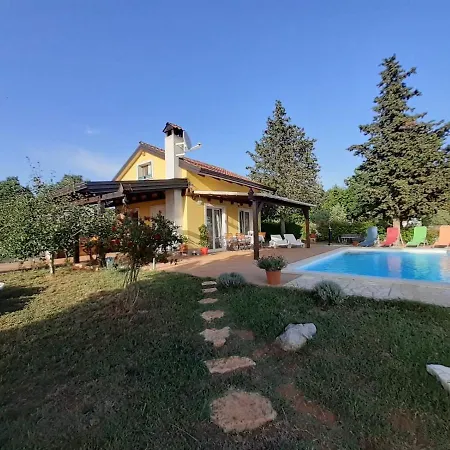 Holiday home Paco Porec